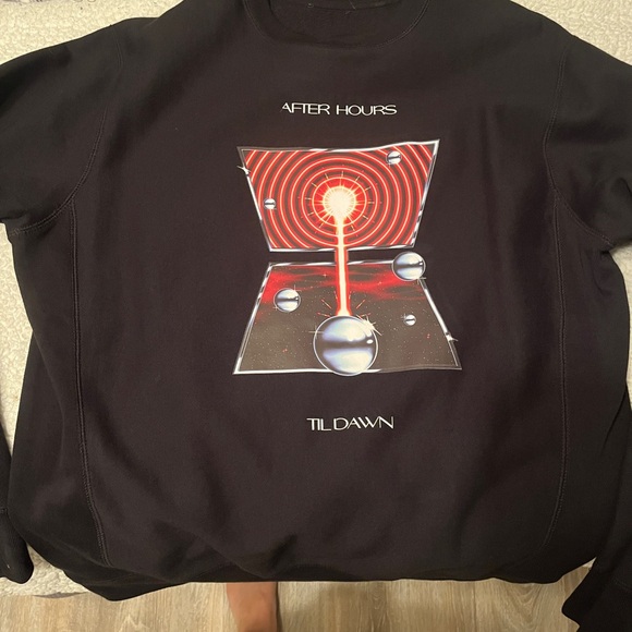 XO Black Concert Crewneck The Weeknd 2022 - Picture 1 of 4